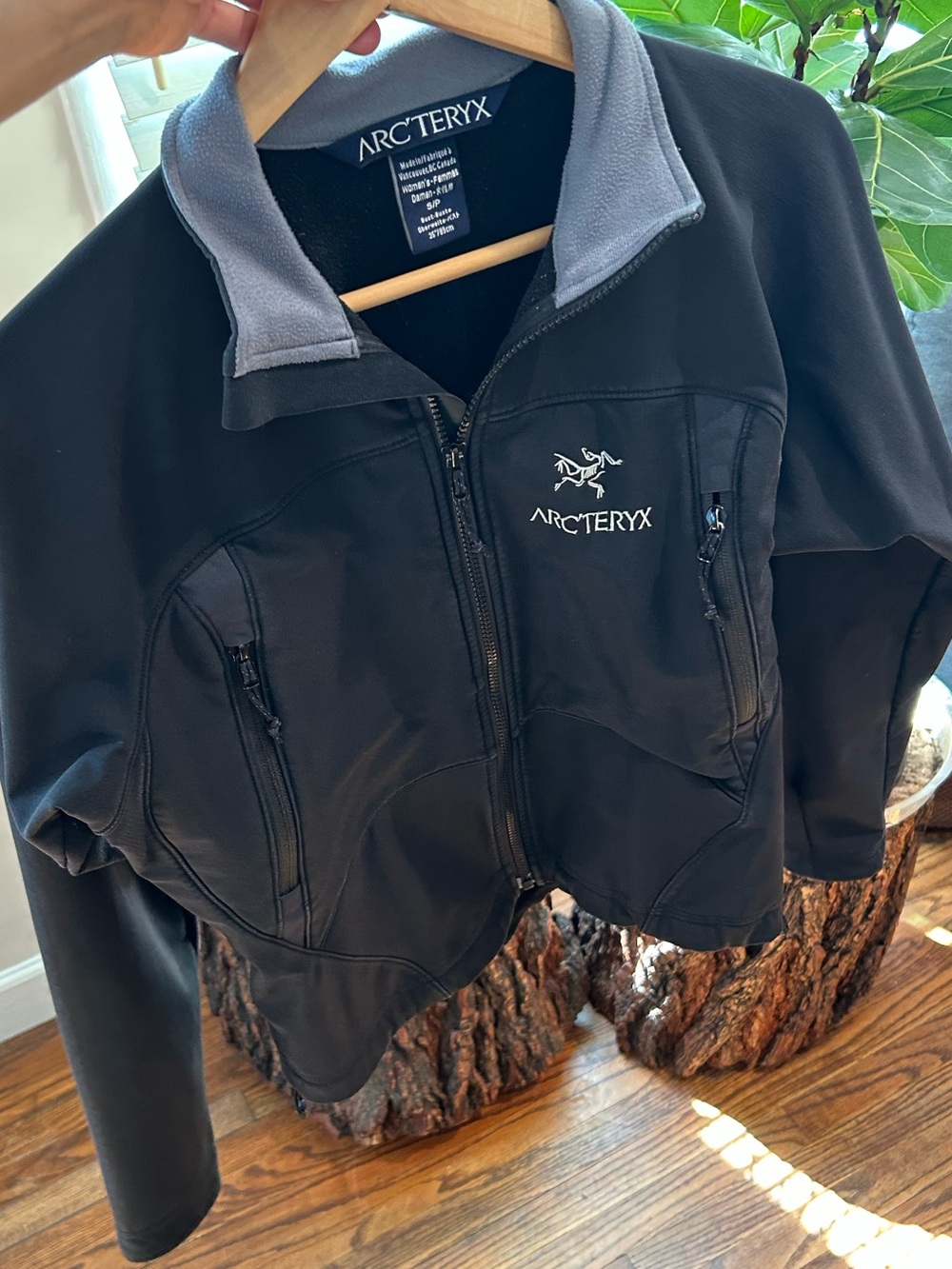 Arc'teryx Black Utility Softshell Jacket with Gray Collar